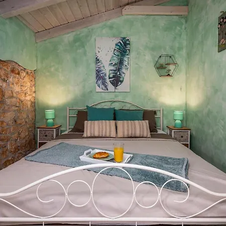 Casa Carbonera Сasa de vacaciones Marčana