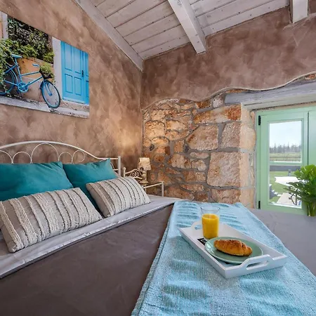 Casa Carbonera Holiday home Marcana
