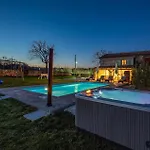 Casa Carbonera 펜션 Marčana