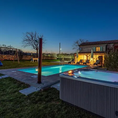 Casa Carbonera Tatil Evi Marčana