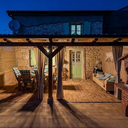 Casa Carbonera