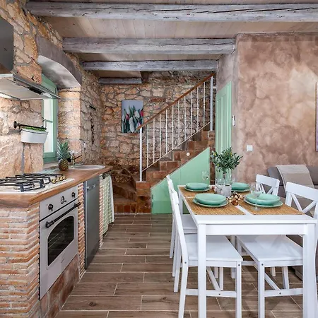 Tatil Evi Casa Carbonera Marčana
